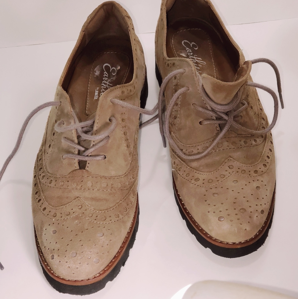 Used ,Earthies Women's Santana Wingtip Oxford Lace